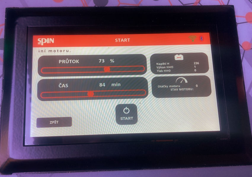 ovládací panel přístroje pro dekarbonizaci motoru - AutoPneu Novák