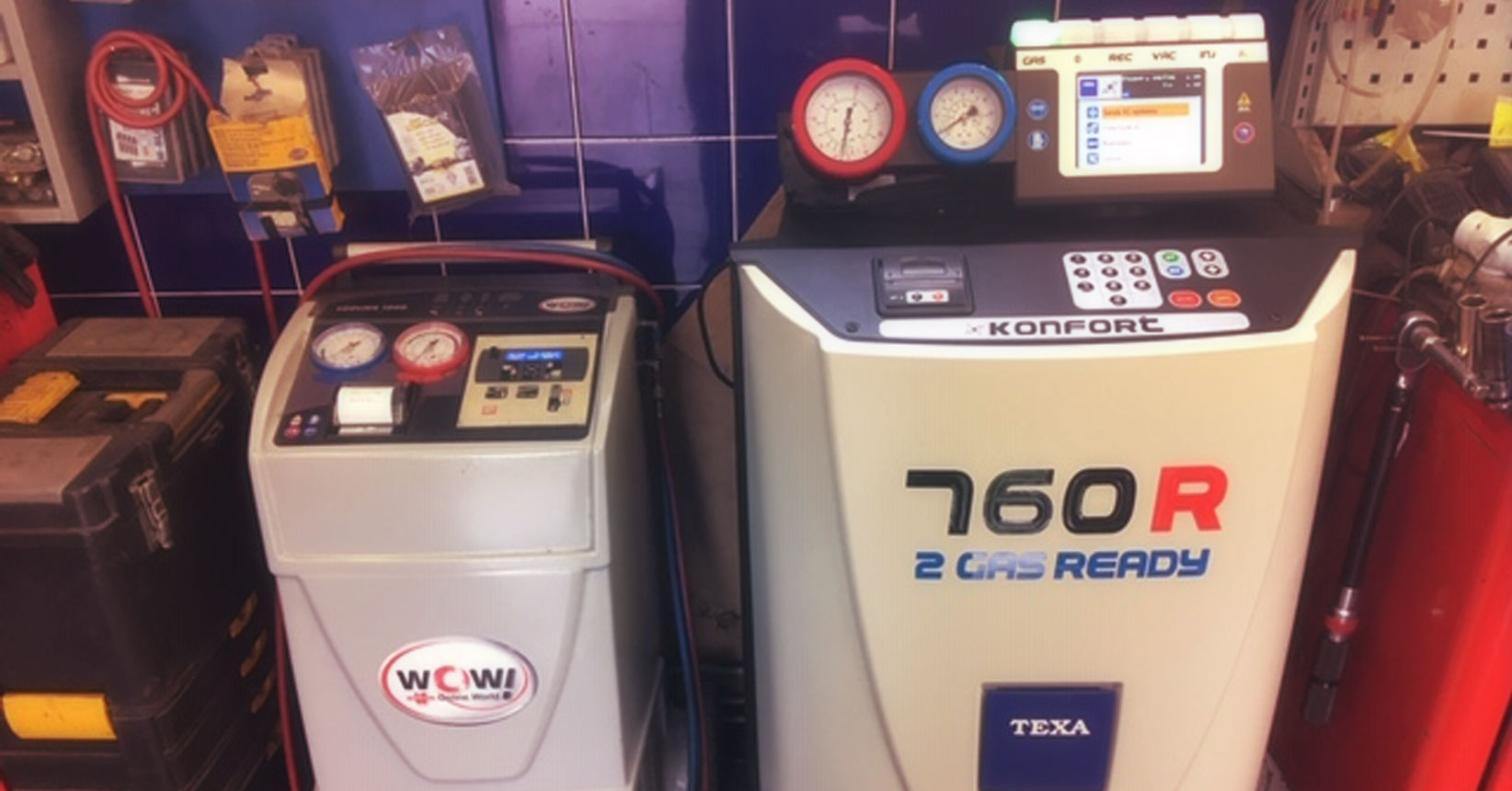 přístroje na analýzu chladiva a plnění klimatizace vozidel